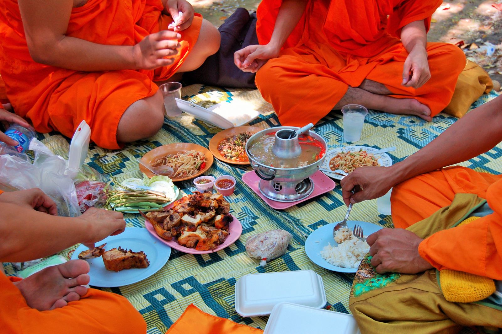 タイの健康野菜を探る 1 Br スリムなタイ 庶民の食事と食材 スリム美人量産国に肥満急増のなぜ 乃木生薬研究所 サプリメントショップ ノギボタニカル